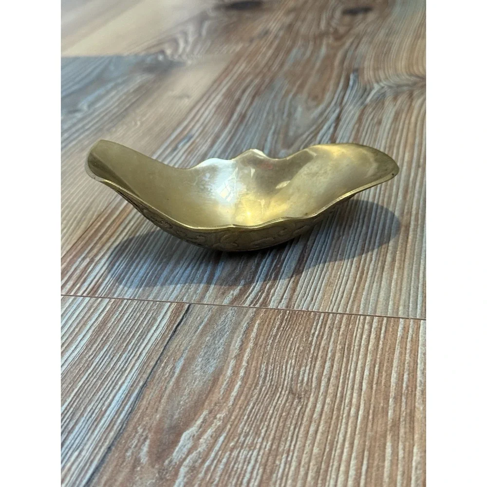 Vintage Bombay Salvage Brass Intricate Dish Piece Art Nouveau Design 2.5x6